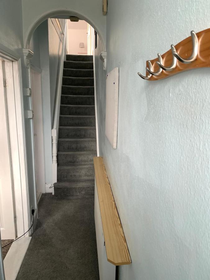 Lovely City Town House With Free Parking Sleeps 2 To 6 Guests York Esterno foto