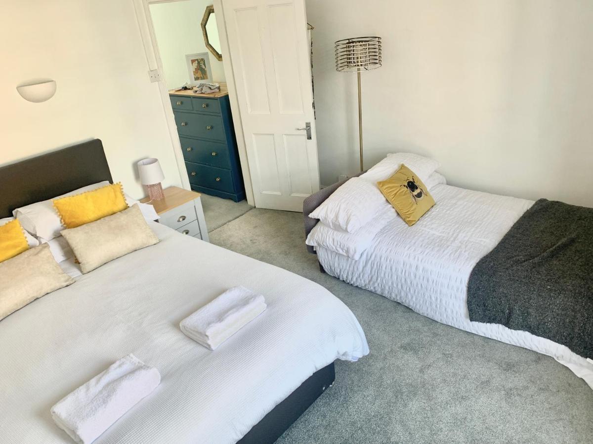 Lovely City Town House With Free Parking Sleeps 2 To 6 Guests York Esterno foto