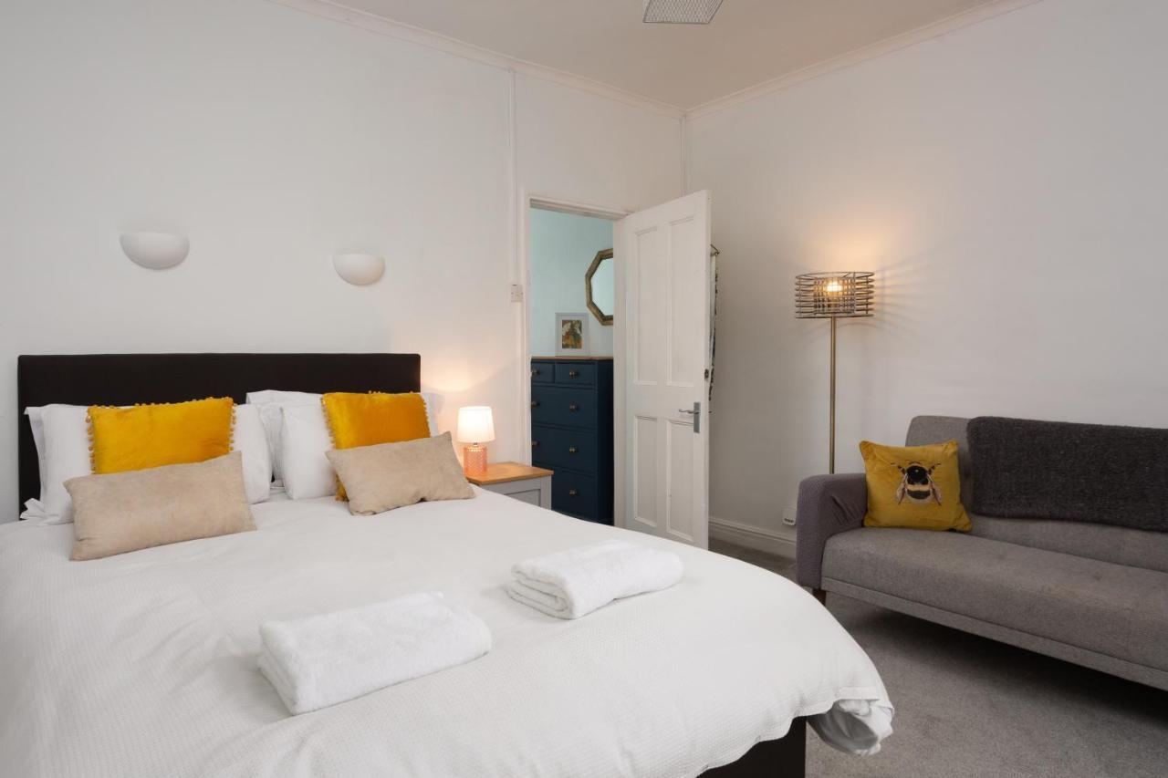 Lovely City Town House With Free Parking Sleeps 2 To 6 Guests York Esterno foto